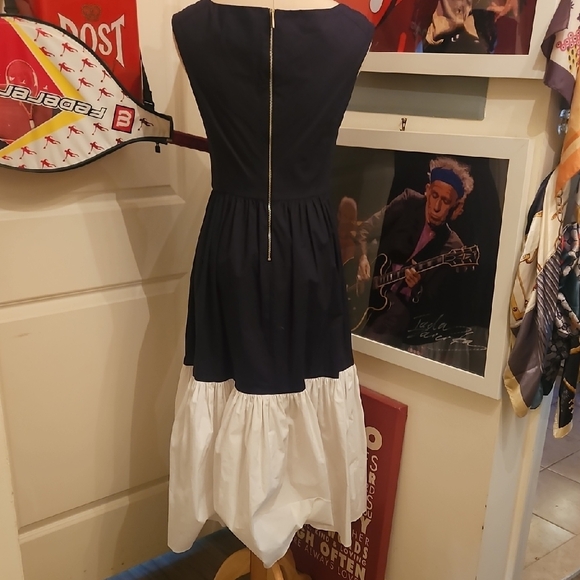 kate spade Black and White V-Neck Tiered Midi Dress - Picture 6 of 10